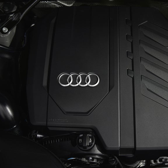Close-up of the engine in the Audi Q5.