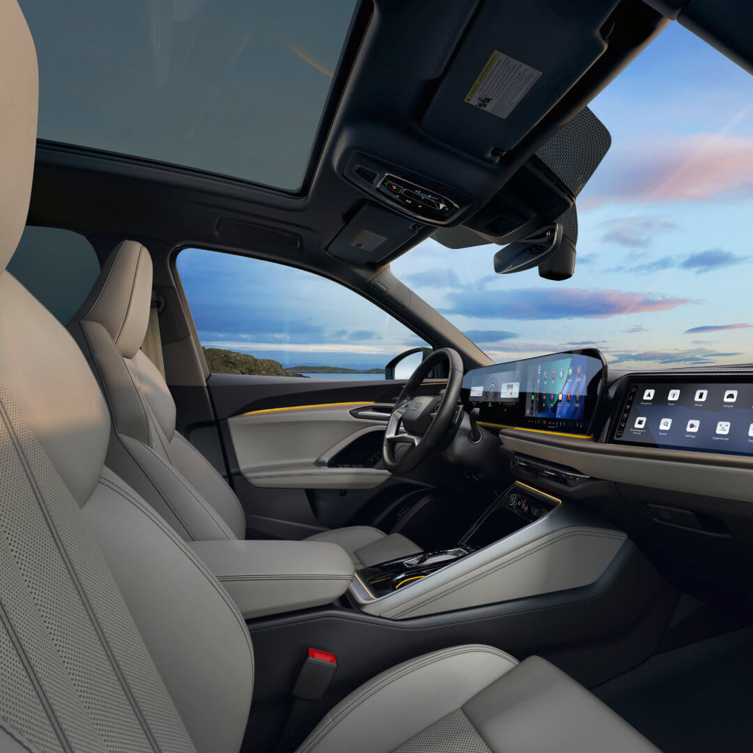 2026 Audi Q5 Interior Front Seats Side View