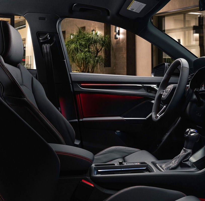 2025 Audi Q3 interior