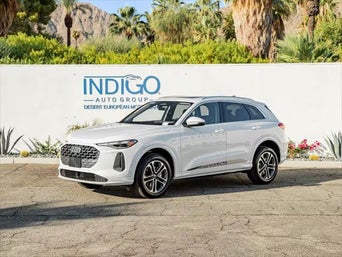 front facing 2025 Audi Q5 parked