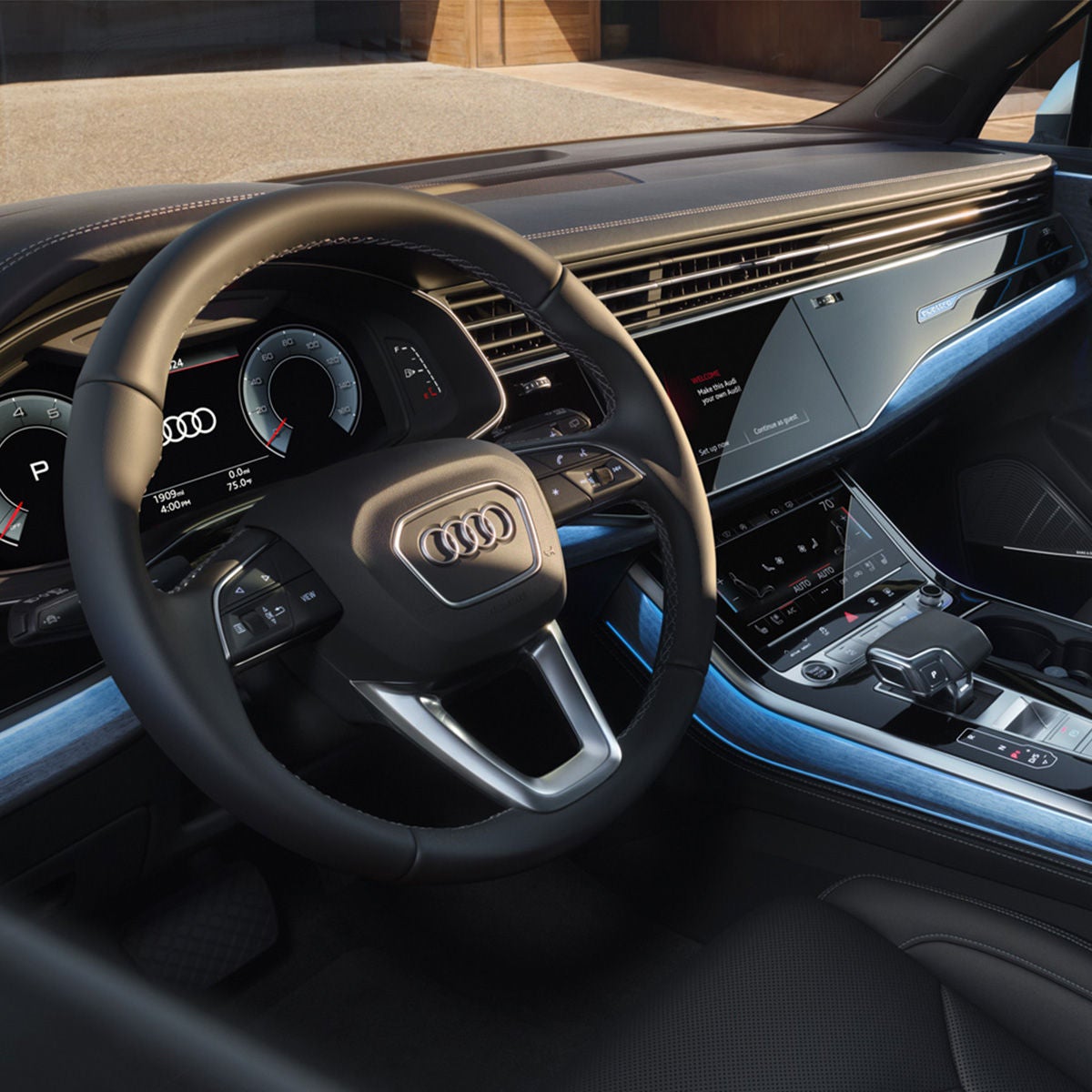 Interior dashboard shot of the 2025 Audi Q7.