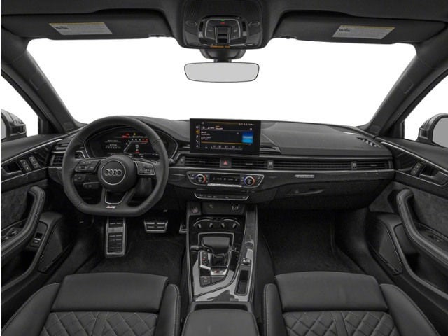 Front view of dashboard in Audi S4