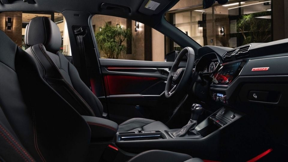 Audi Q3 top-view camera and driver assistance system