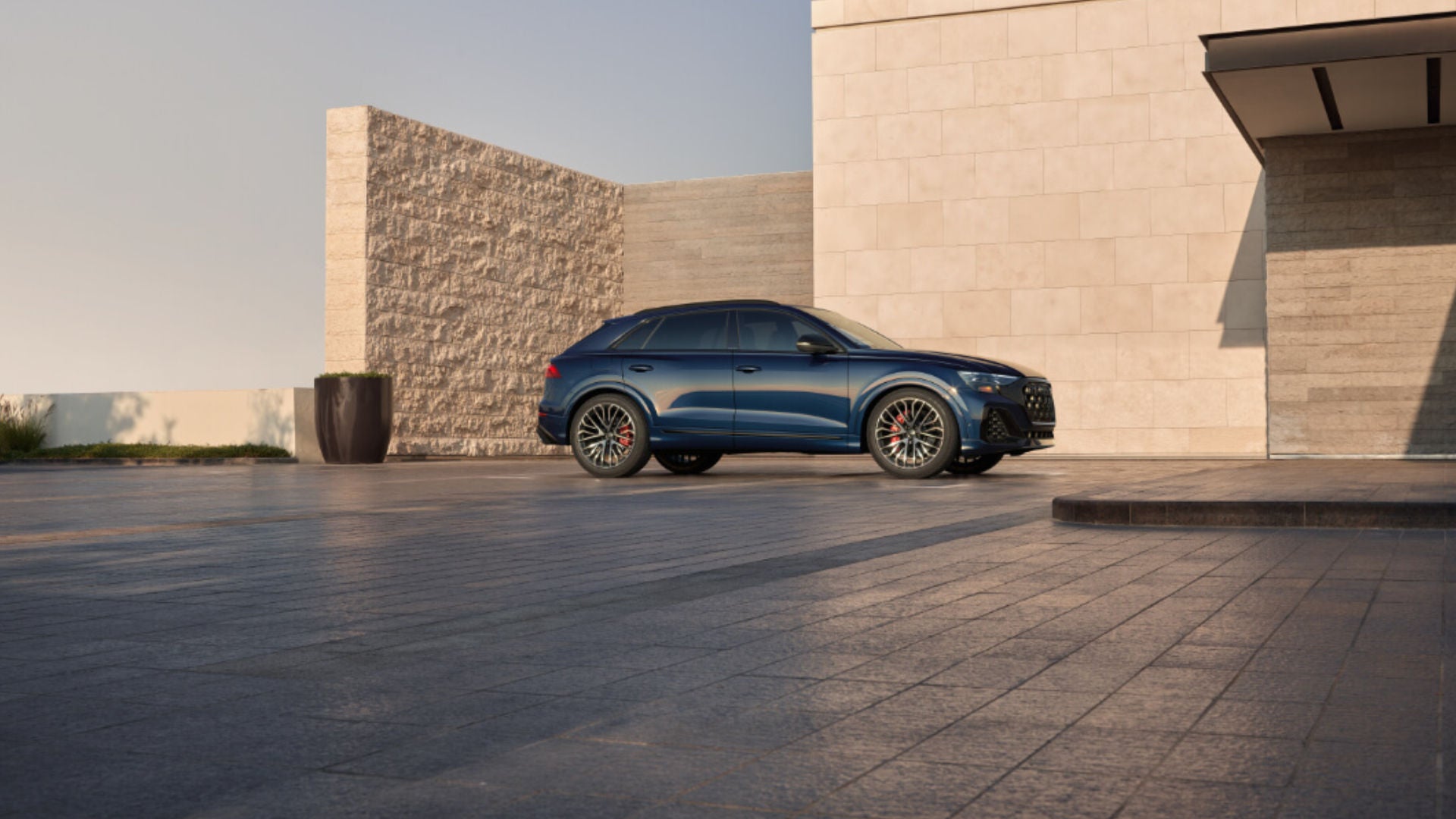 2025 Audi SQ8 Exterior Parked In Driveway Side View