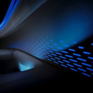 Extreme close up on door panel in the Audi Q9.
